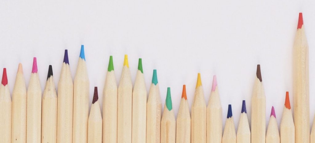 SOCIAL MEDIA STRATEGIST